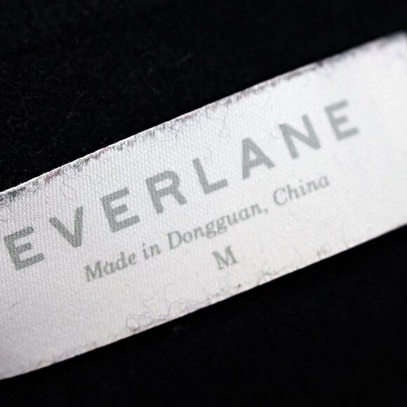 Everlane - Men’s Grade A Cashmere Crewneck Pullover in Black, size Medium - Picture 3 of 11